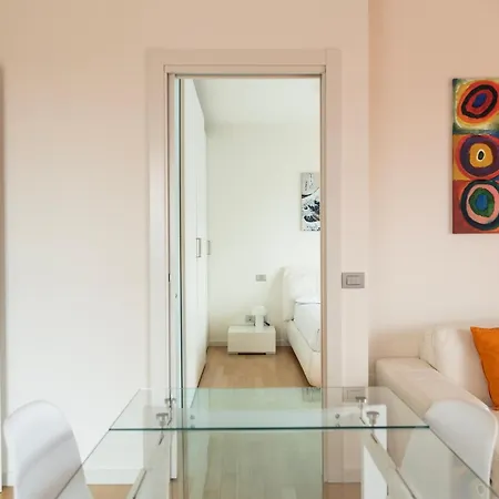 Youhosty - Savona 122 Milano