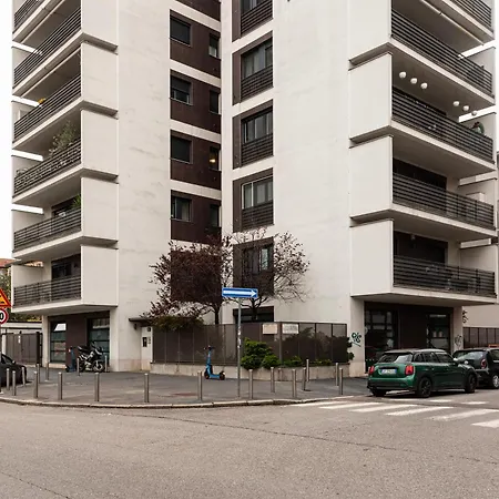 Youhosty - Savona 122 *